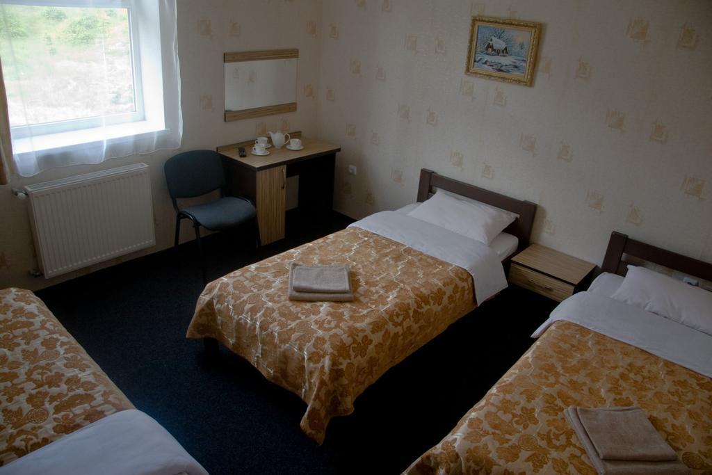 Pik Hotel Dragobrat Quarto foto