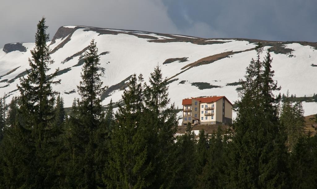 Pik Hotel Dragobrat Exterior foto